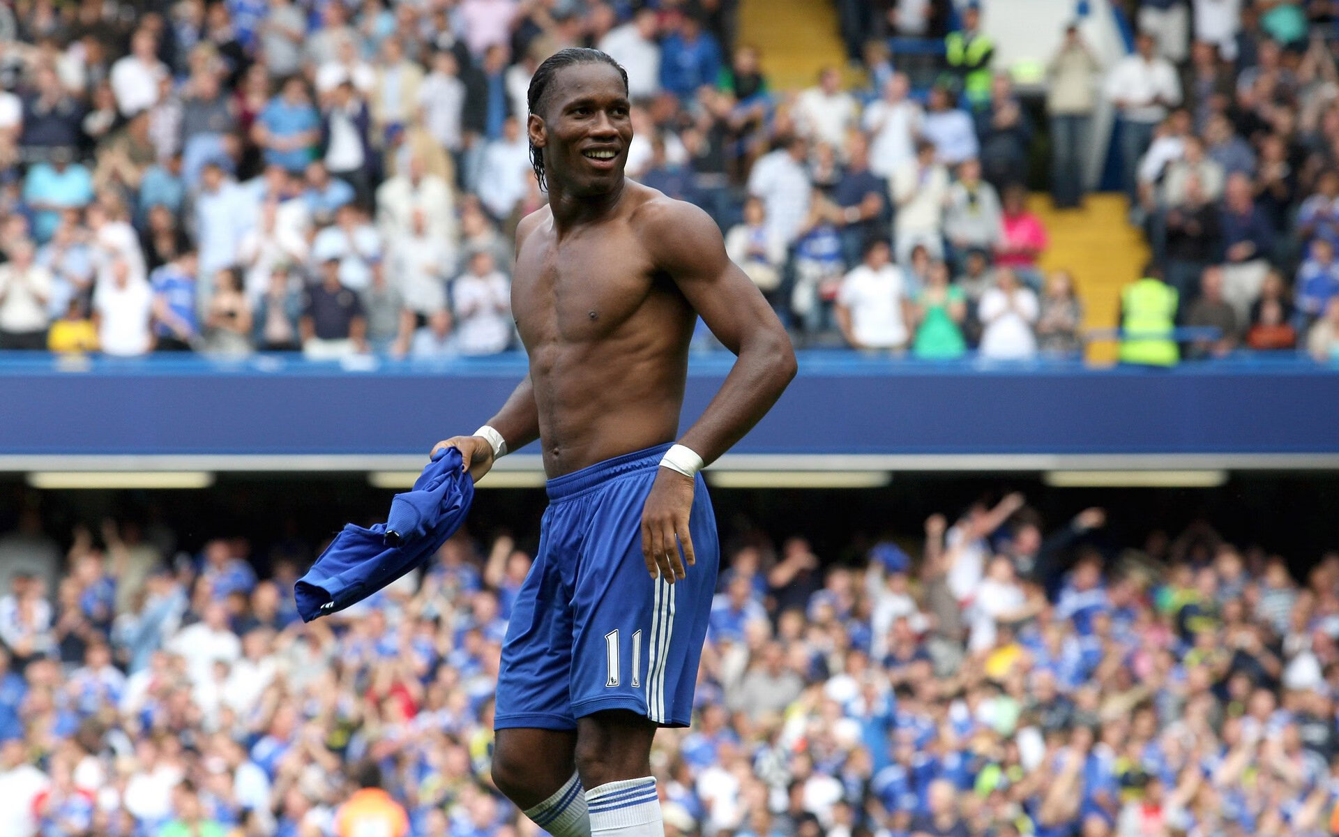 弗朗索瓦·霍尔茨豪伊泽：作为南非队的防守和进攻链接，他的角色至关重要